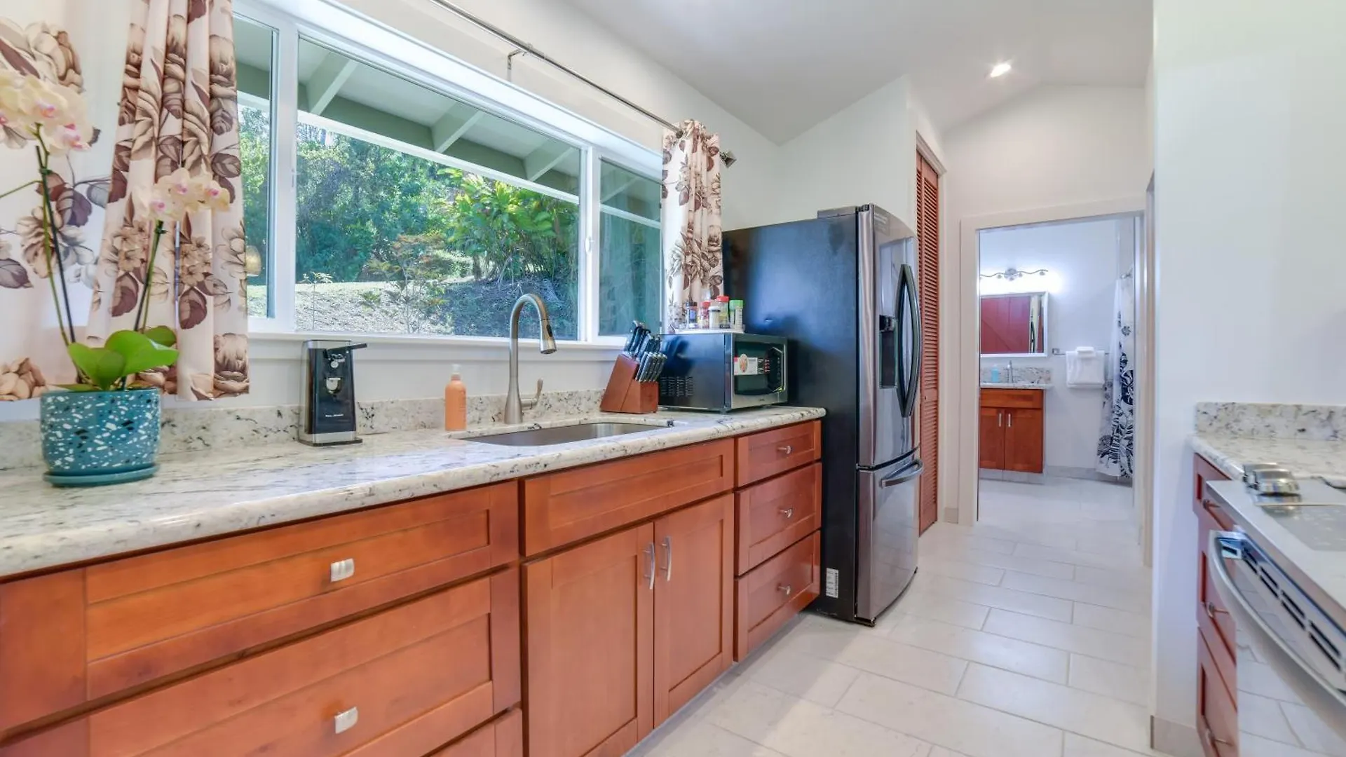 Bright Haiku Studio Patio And Rainforest View Stati Uniti